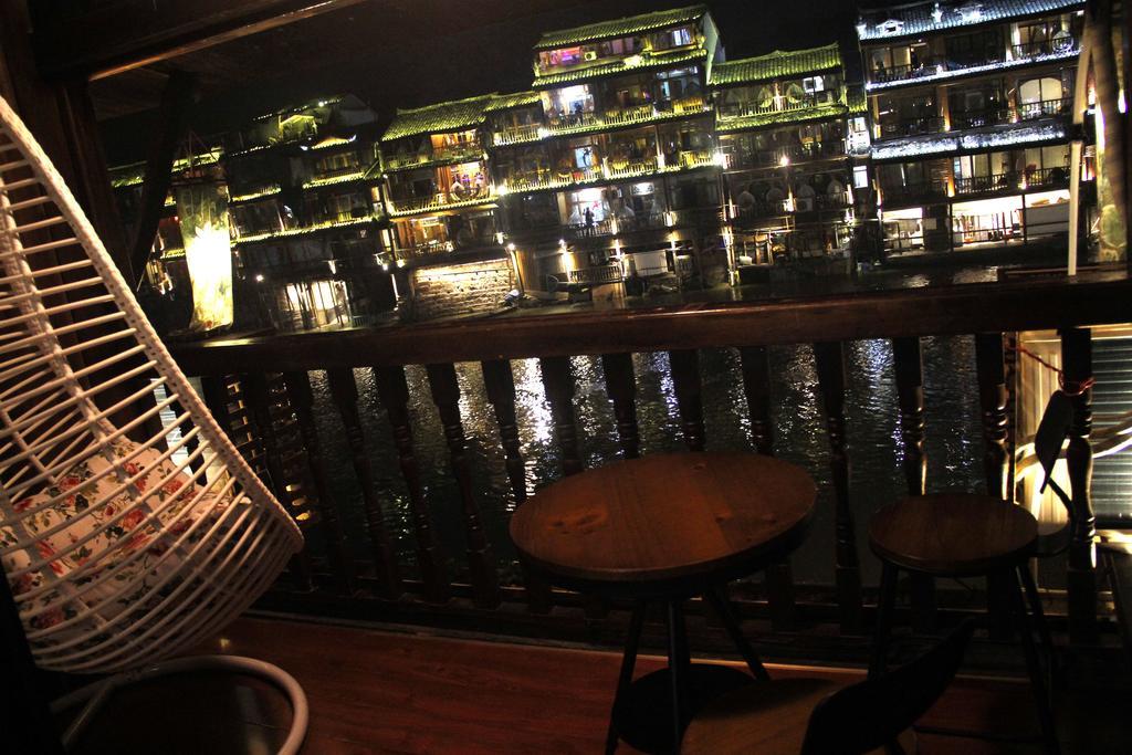 Fenghuang 1St Apartment Екстериор снимка