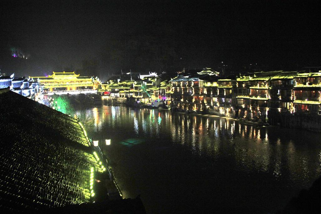 Fenghuang 1St Apartment Екстериор снимка